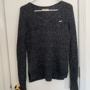 Hollister Gray V neck Sweater - XS